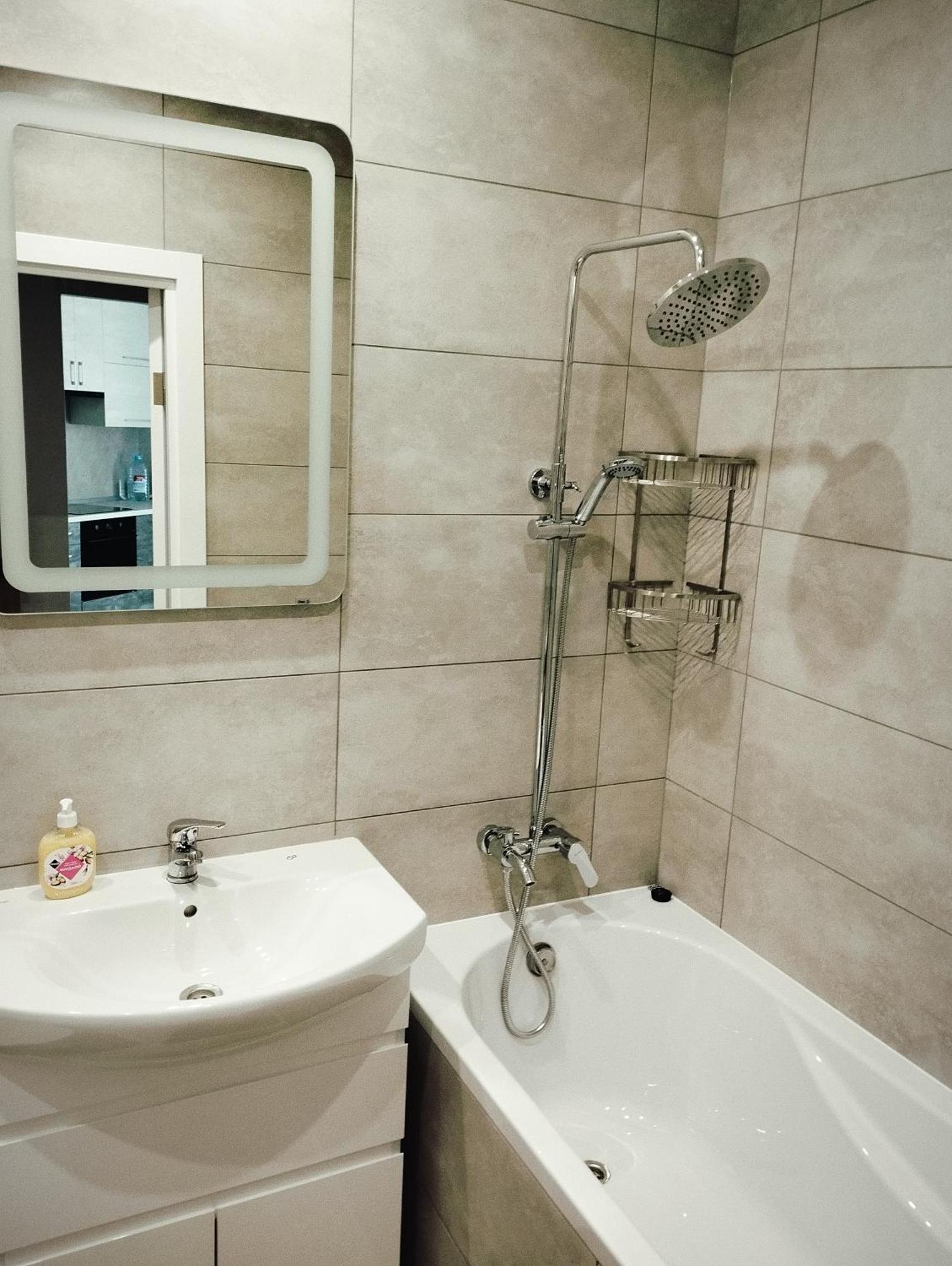 Vip жк київ скай рівненська, 4 Apartment Lutsk